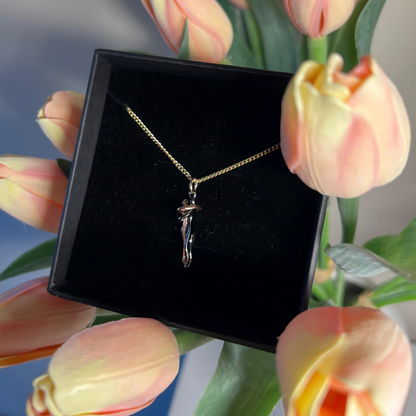 ADORIA-OGRLICA VECNOG ZAGRLJAJA